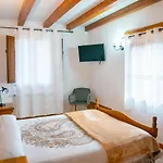 La Magdalena Country house *